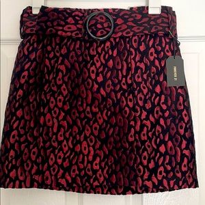 Burgundy Lame’ and Black Mini Belted Skirt Sz Sm
